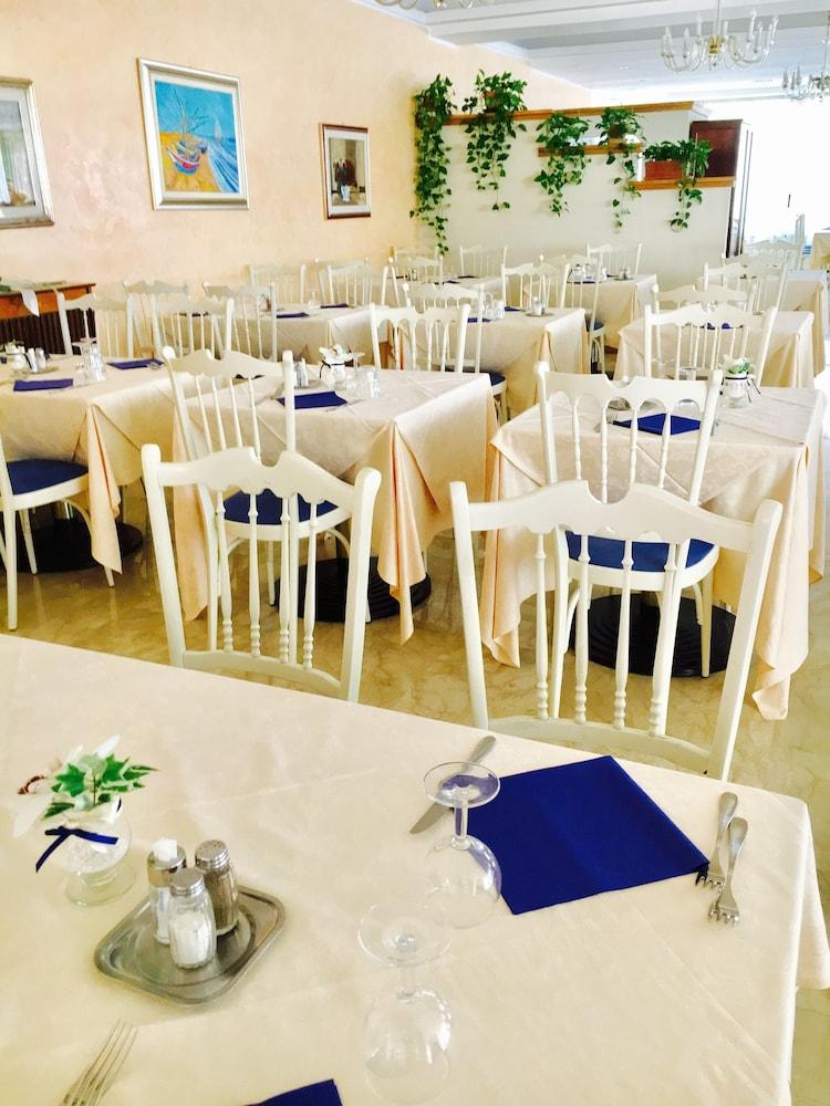 Hotel De Amicis 리치오네 외부 사진