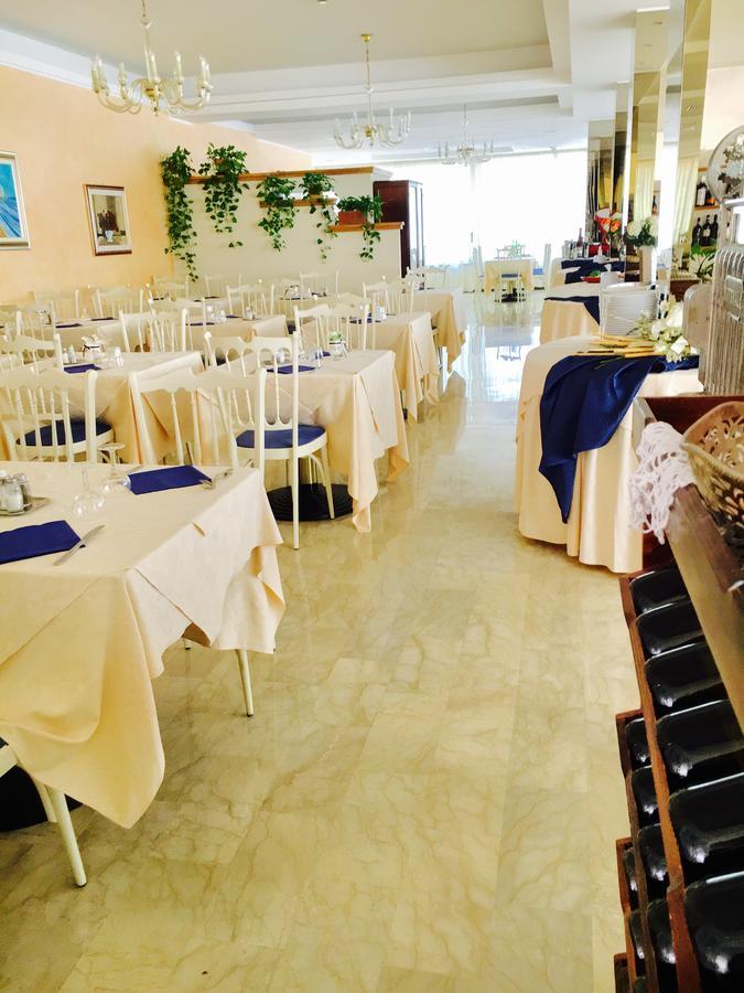 Hotel De Amicis 리치오네 외부 사진
