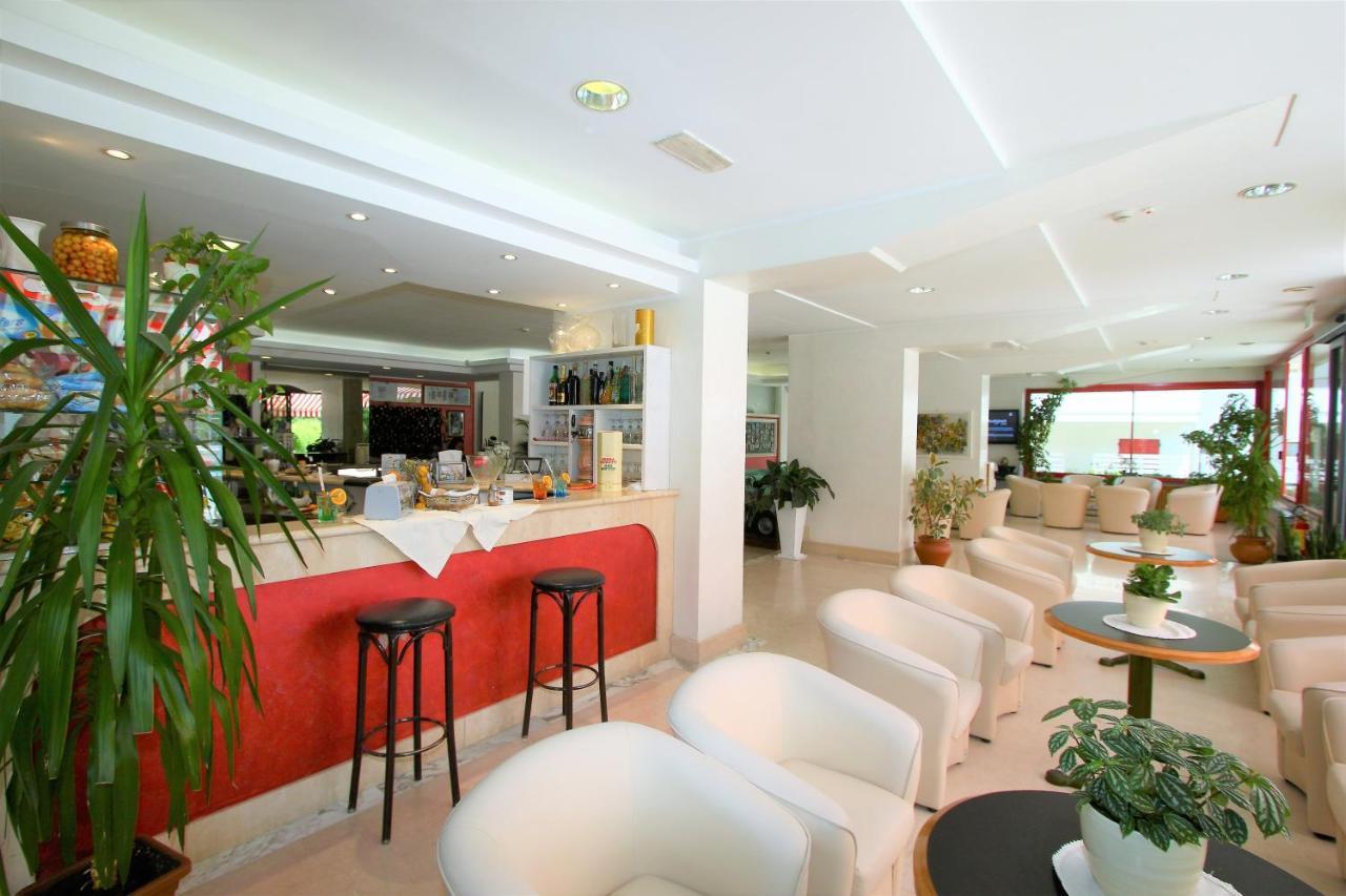 Hotel De Amicis 리치오네 외부 사진